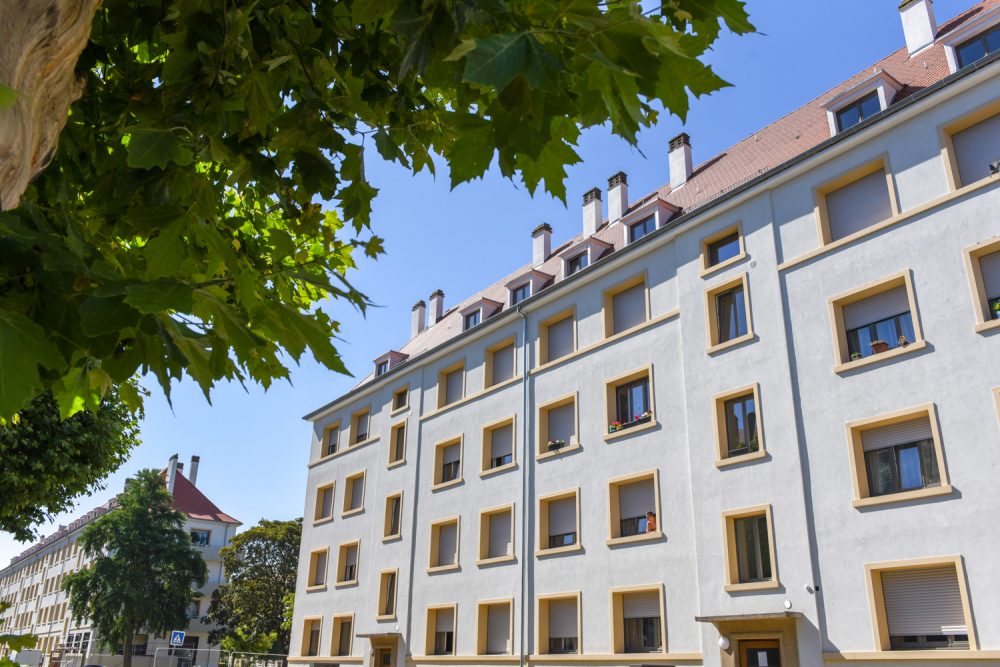 STRASBOURG; QUARTIER NEUHOF; OPHEA; balcons ; garages; habitat social ; proximite du tram ; RENOVATION , LOCAL POUBELLES